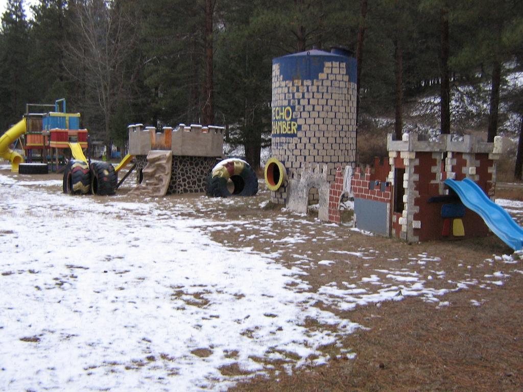 Rainbow Lake Castle Resort Princeton Εξωτερικό φωτογραφία