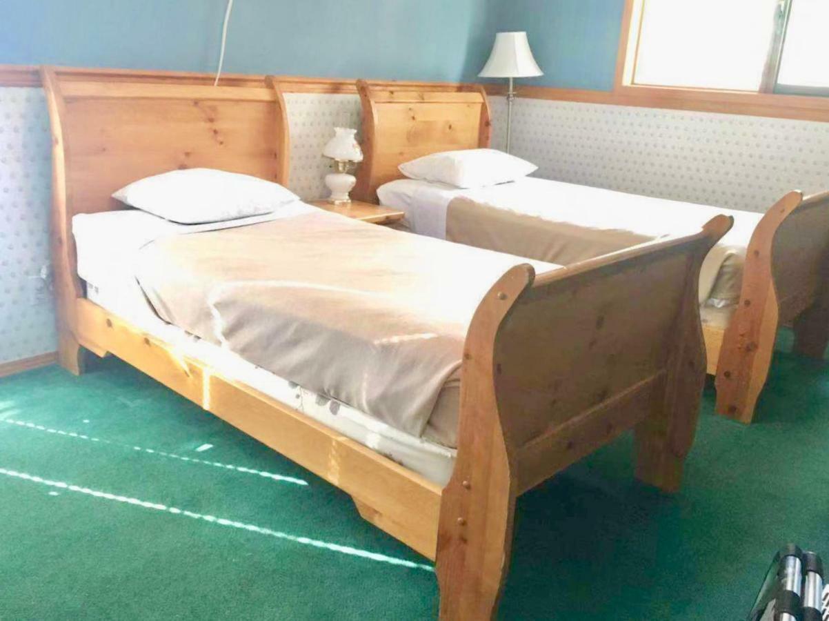 Rainbow Lake Castle Resort Princeton Εξωτερικό φωτογραφία
